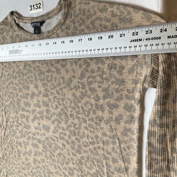 Buffalo by DavidBitton Women Long Sleeve Crewneck Knit Blouse size S,Leopard Tan - Picture 2 of 7